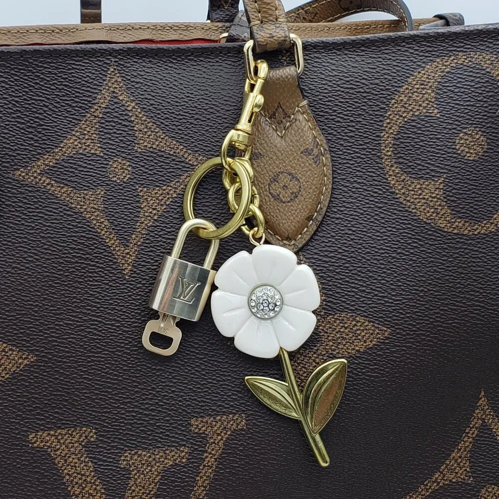 Authentic Louis Vuitton Lock & Key with Unbranded Flower Charm, Keychain - Picture 2 of 11